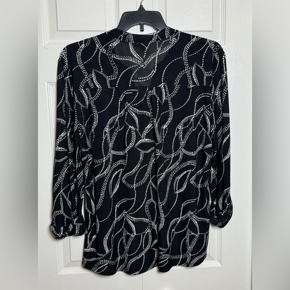 Ava & Grace Black and White Swirl Blouse - Picture 5 of 6